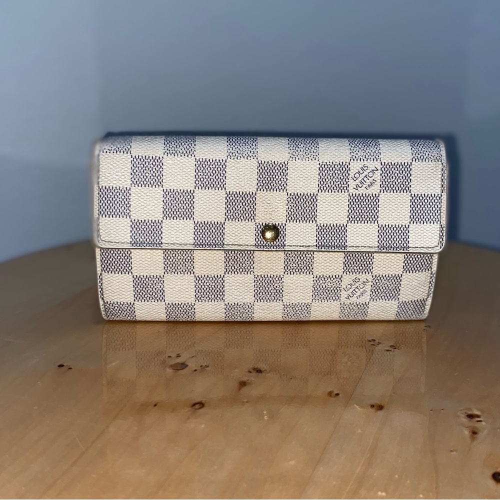 ✨ Authentic Louis Vuitton Damier Azur Long Wallet ✨ - Picture 8 of 8